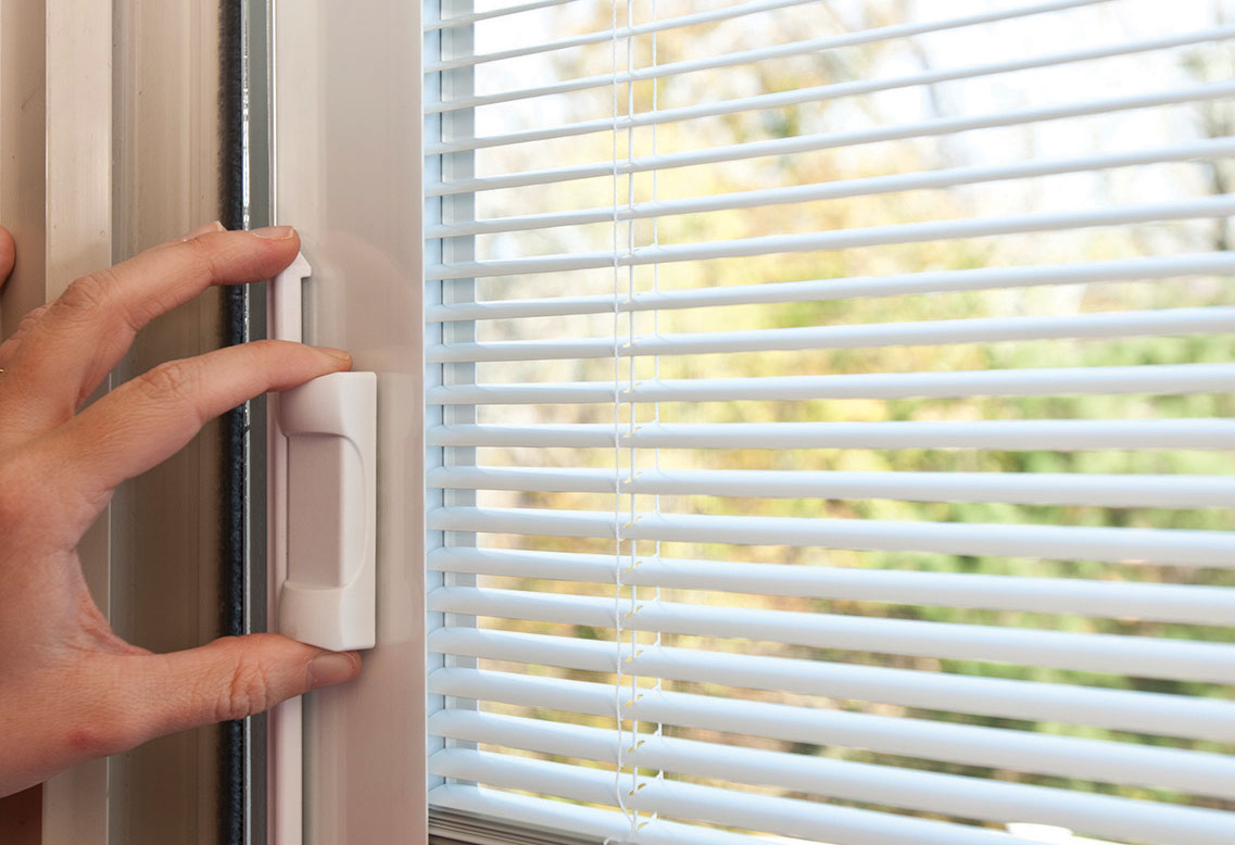 Blinds Between Glass